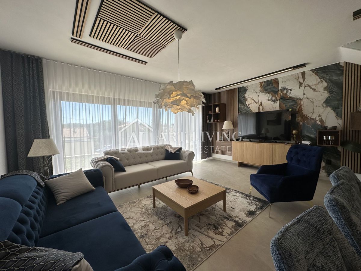 NOVIGRAD, dintorni - CASA DOPPIA MODERNA DI DESIGN IN POSIZIONE ECCEZIONALE - A SOLI 300 m DAL MARE