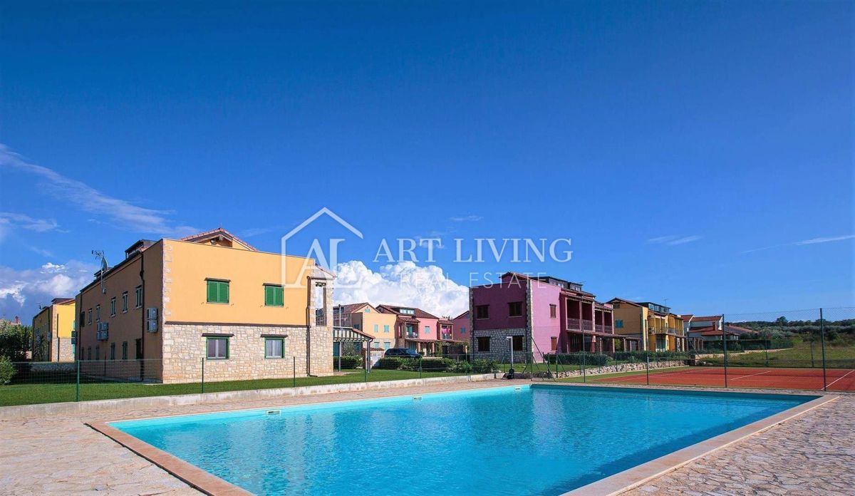 Parenzo, dintorni – affascinante appartamento bilocale con utilizzo della piscina e del campo da tennis