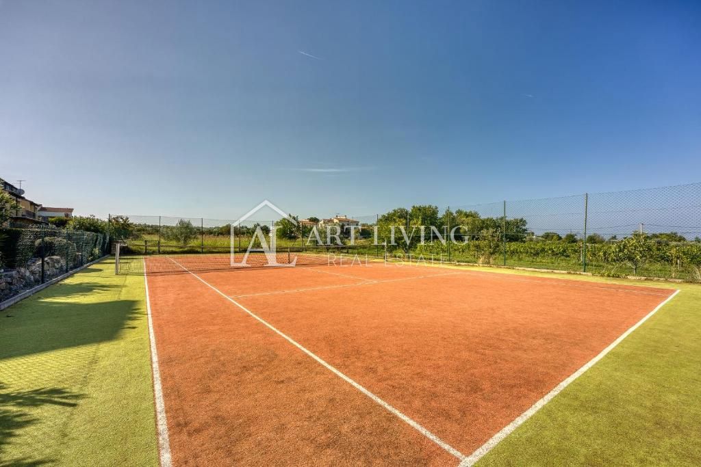 Parenzo, dintorni – affascinante appartamento bilocale con utilizzo della piscina e del campo da tennis