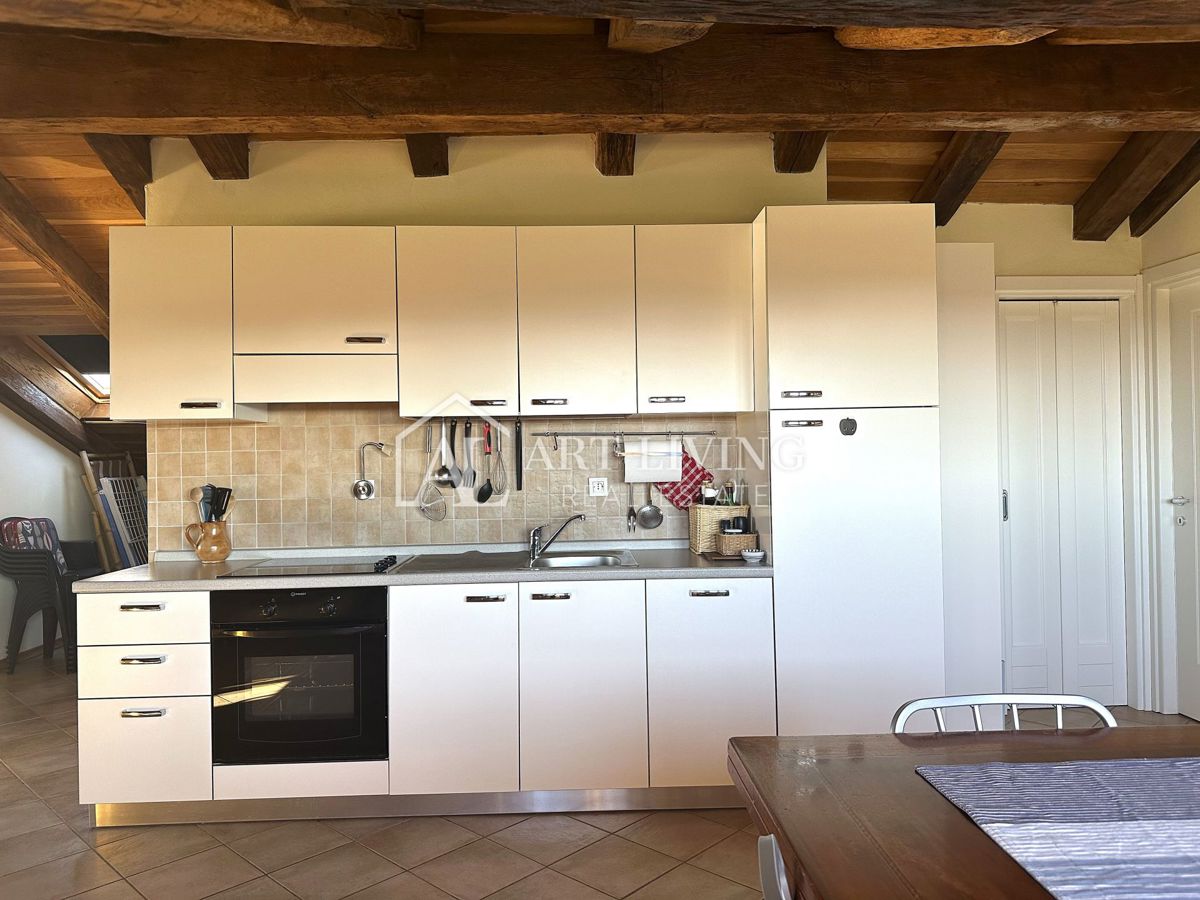 Parenzo, dintorni – affascinante appartamento bilocale con utilizzo della piscina e del campo da tennis