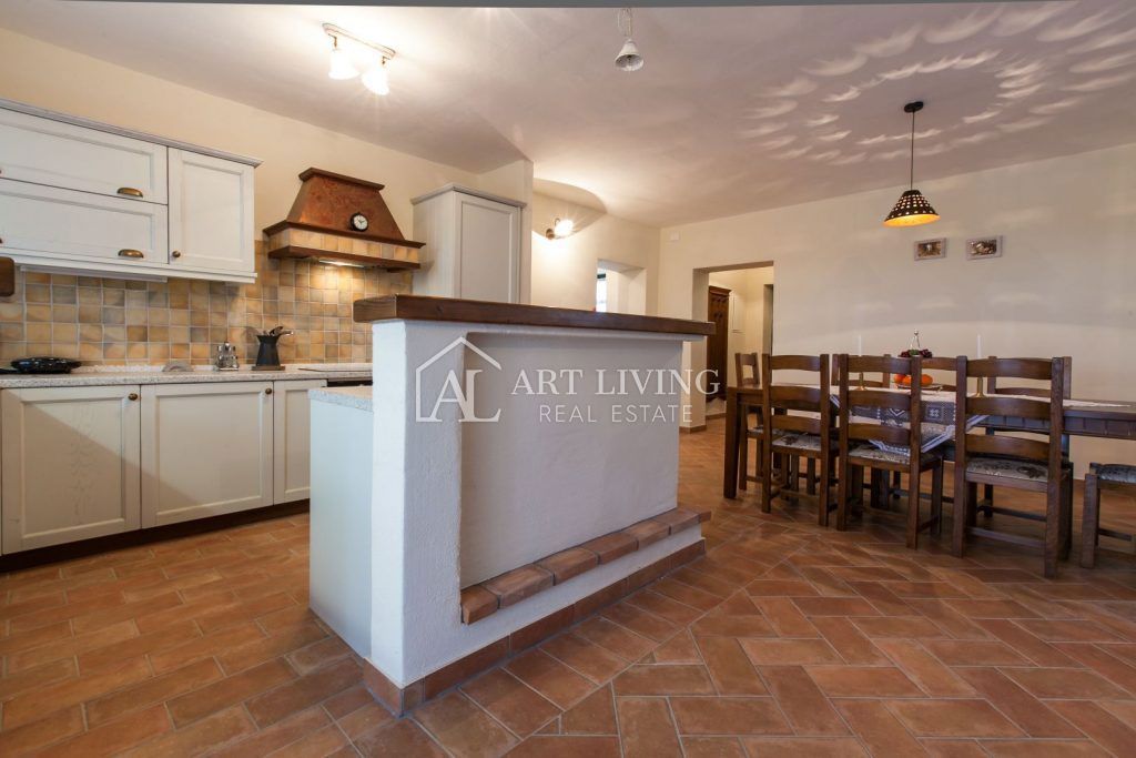 Poreč-dintorni, Villa rustica in pietra in stile istriano con piscina