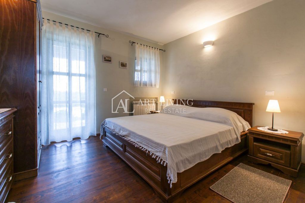 Poreč-dintorni, Villa rustica in pietra in stile istriano con piscina