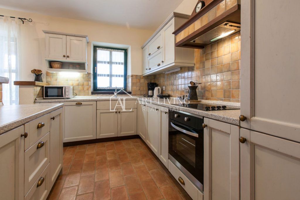 Poreč-dintorni, Villa rustica in pietra in stile istriano con piscina