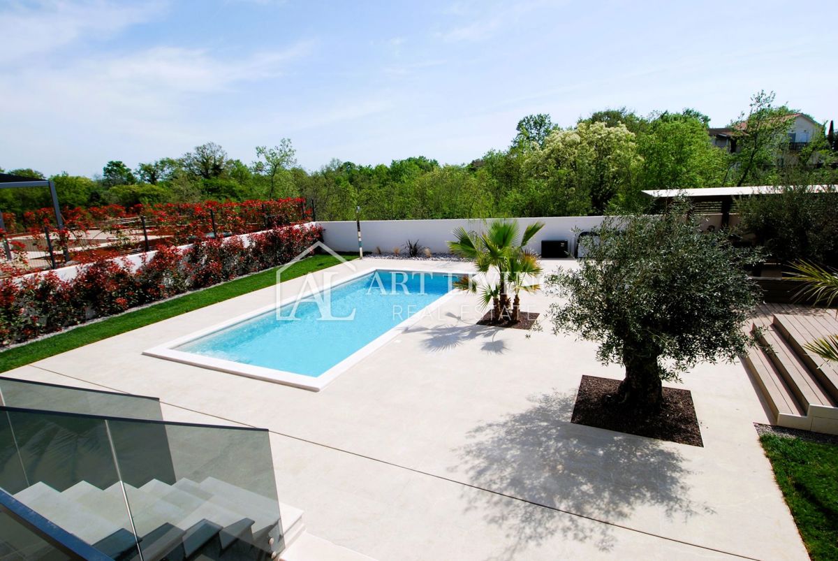 Istria, Parenzo - lussuosa villa moderna con piscina