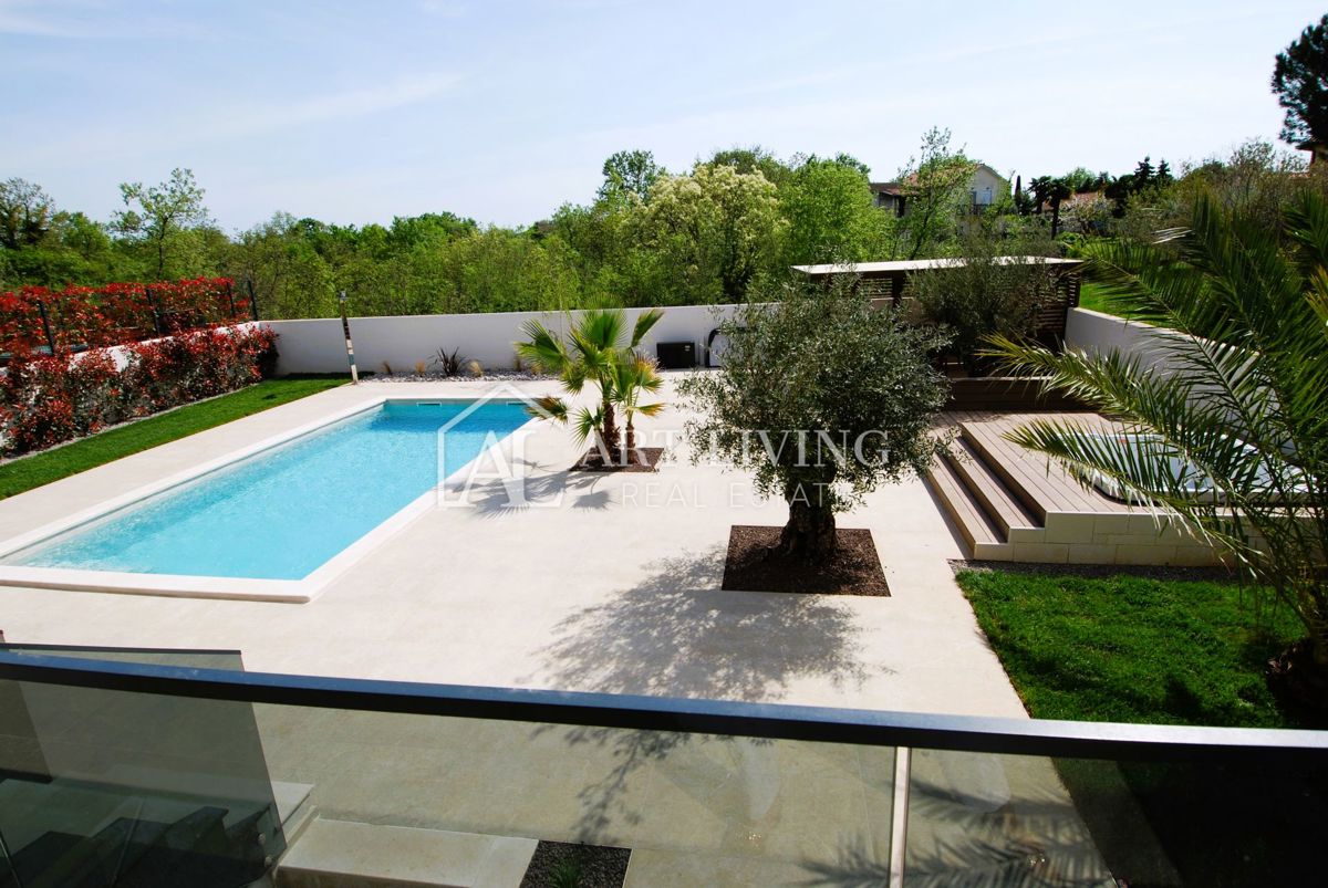 Istria, Parenzo - lussuosa villa moderna con piscina