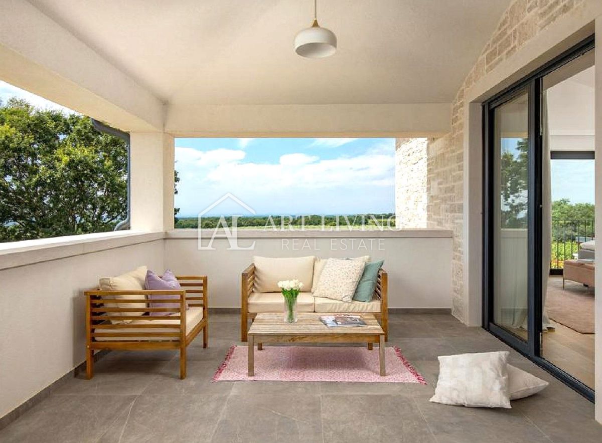 Istria, Parenzo, dintorni – lussuosa villa in pietra con piscina in stile istriano
