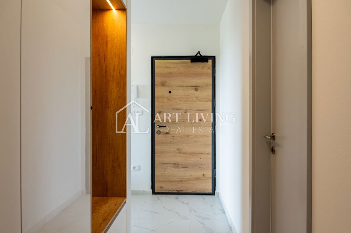 Umago, dintorni - lussuoso appartamento con due camere da letto recentemente ristrutturato a soli 250 m dal mare