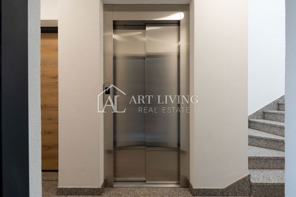 Umago, dintorni - lussuoso appartamento con due camere da letto recentemente ristrutturato a soli 250 m dal mare