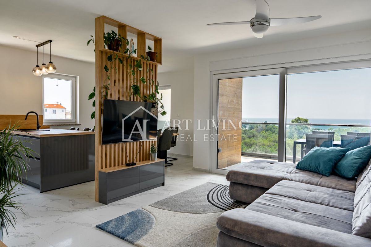 Umago, dintorni - lussuoso appartamento con due camere da letto recentemente ristrutturato a soli 250 m dal mare