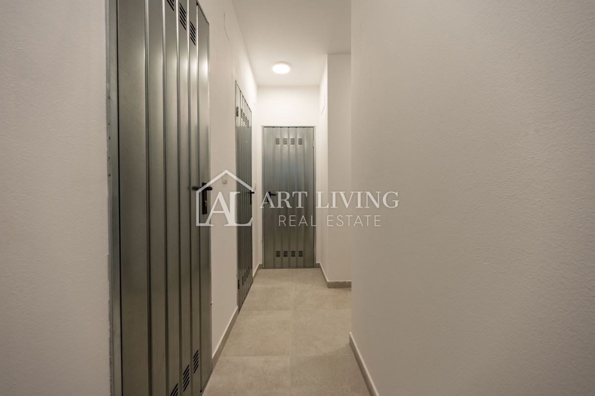 Umago, dintorni - lussuoso appartamento con due camere da letto recentemente ristrutturato a soli 250 m dal mare