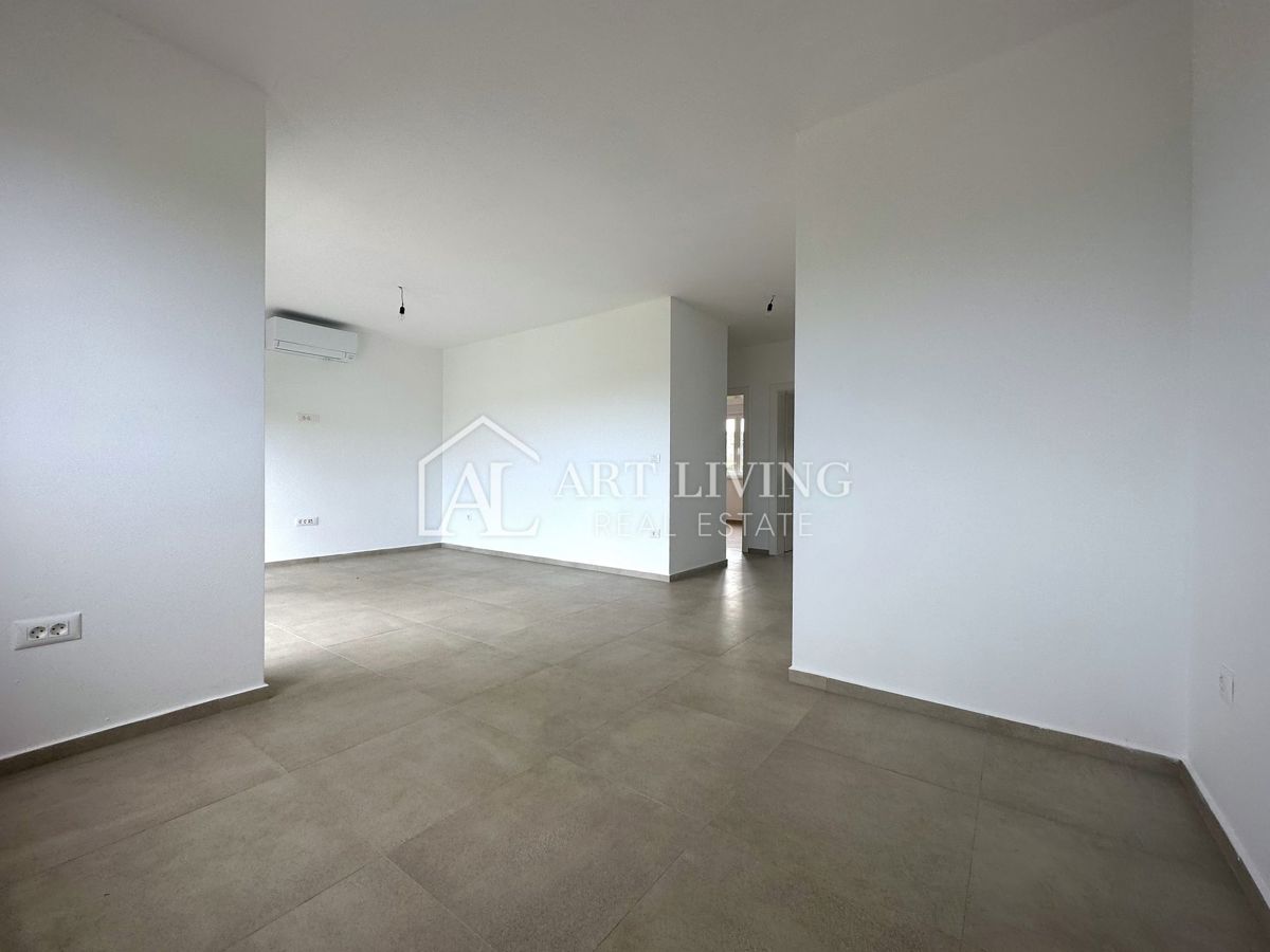 Parenzo e dintorni - OPPORTUNITÀ, attraente appartamento bilocale al primo piano