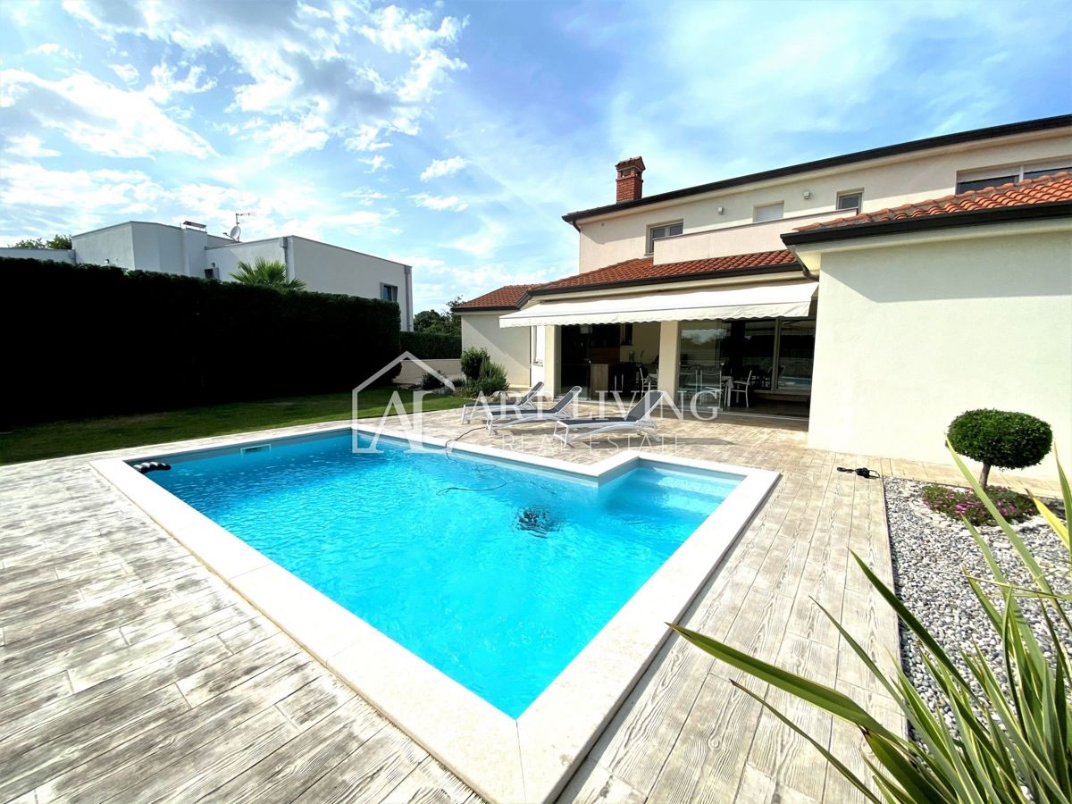 Casa Poreč, 856m2