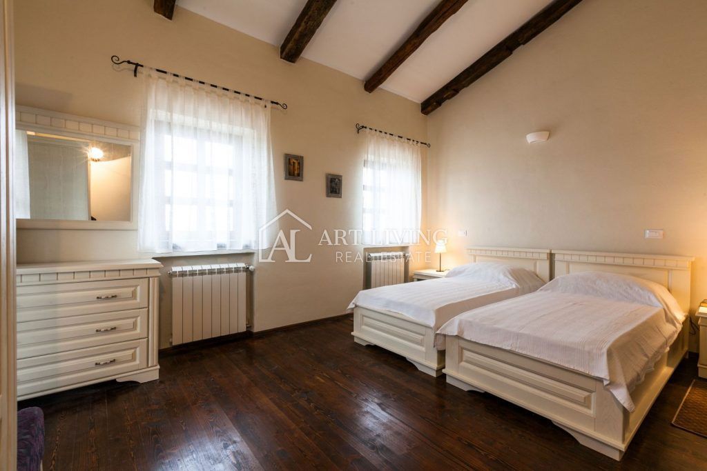 Poreč-dintorni, Incantevole villa in pietra con piscina in stile rustico