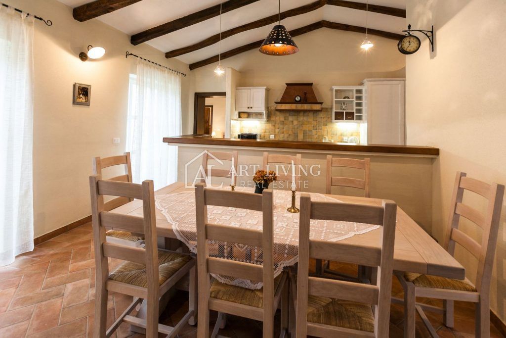 Poreč-dintorni, villa di lusso in pietra in stile rustico con piscina