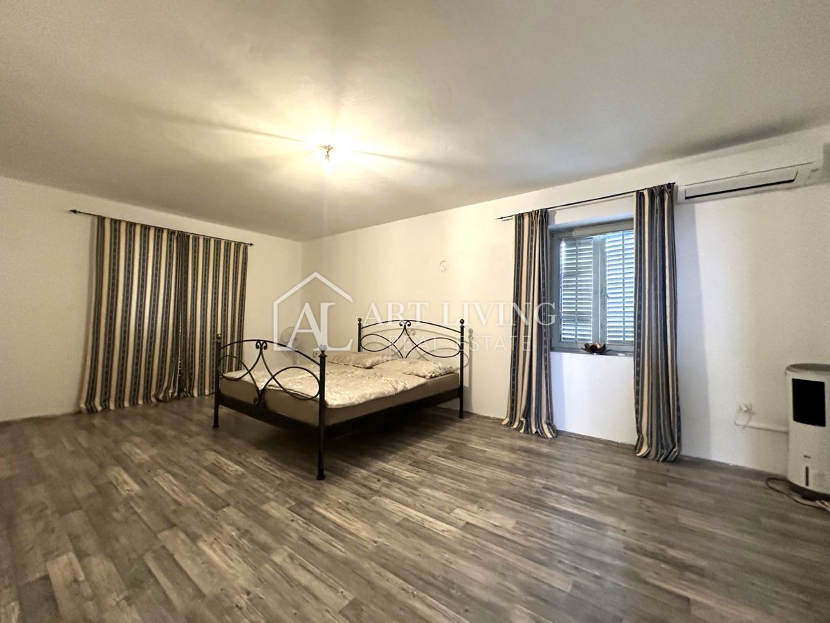 Umago - casa spaziosa con molto potenziale - centro città