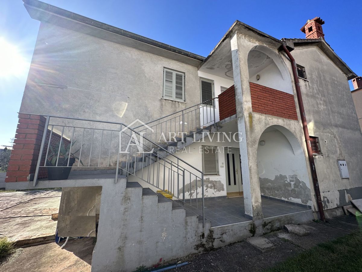 Umago - casa spaziosa con molto potenziale - centro città
