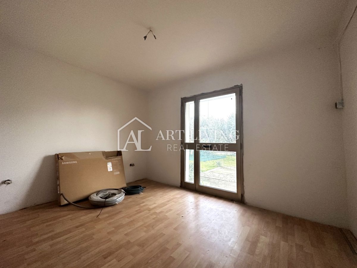 Umago - casa spaziosa con molto potenziale - centro città