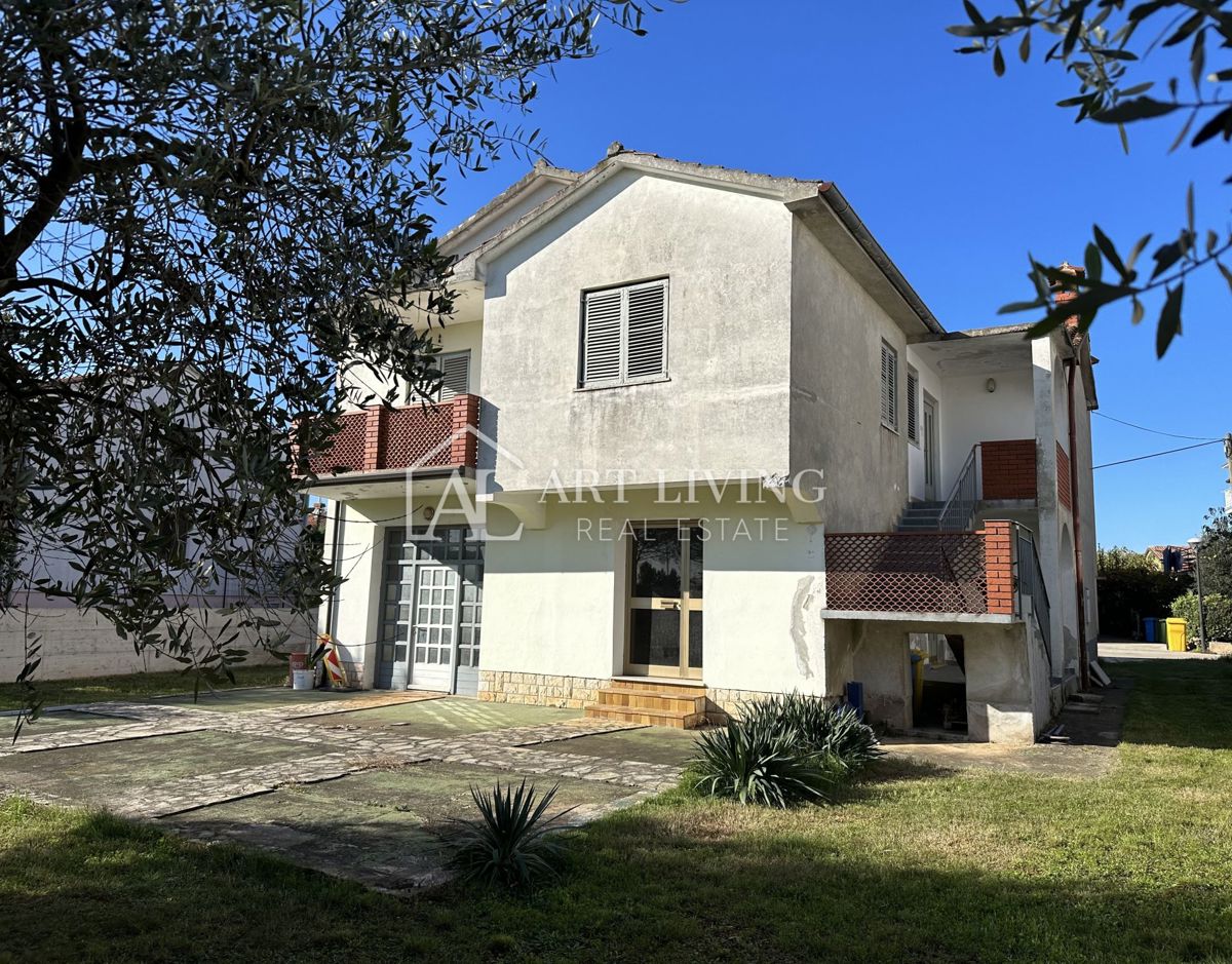 Umago - casa spaziosa con molto potenziale - centro città
