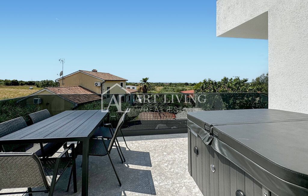 Parenzo, dintorni - Lussuoso appartamento con vista mare e jacuzzi sulla terrazza