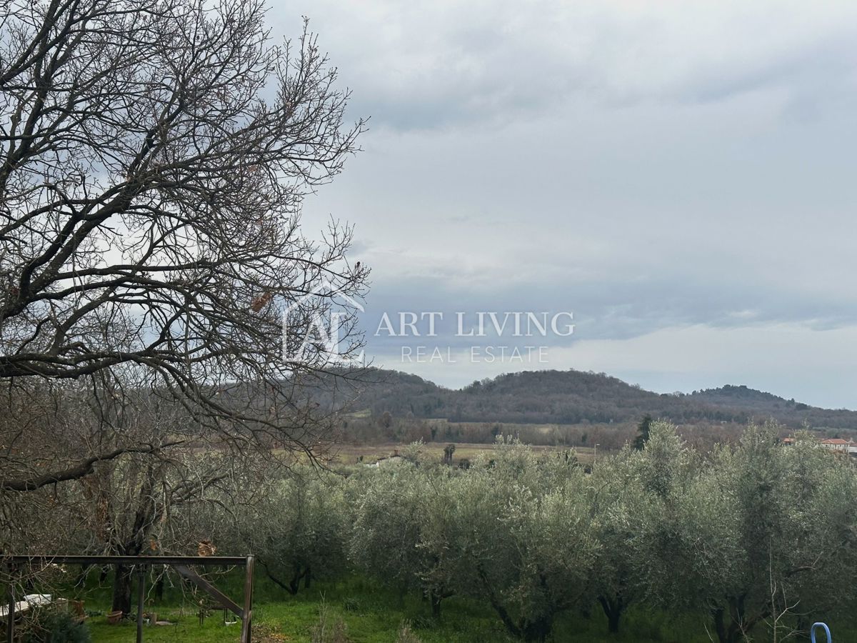 Parenzo, dintorni - OCCASIONE, spazioso appartamento di 81 m2 in una posizione tranquilla e bella