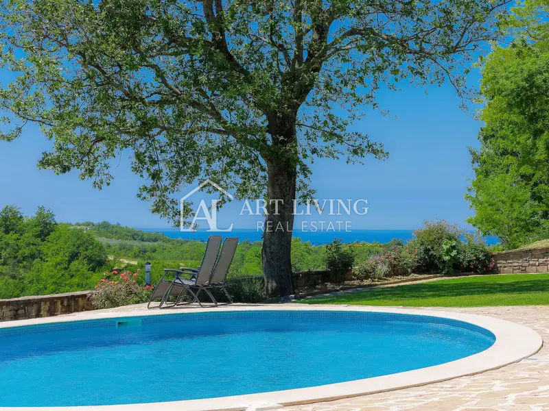 Buje-dintorni, bellissima villa in stile istriano con vista aperta e piscina