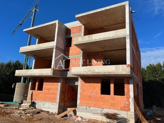 Umag-dintorni, Appartamento in un nuovo edificio 80 m2 in una bella posizione a 150 m dal mare