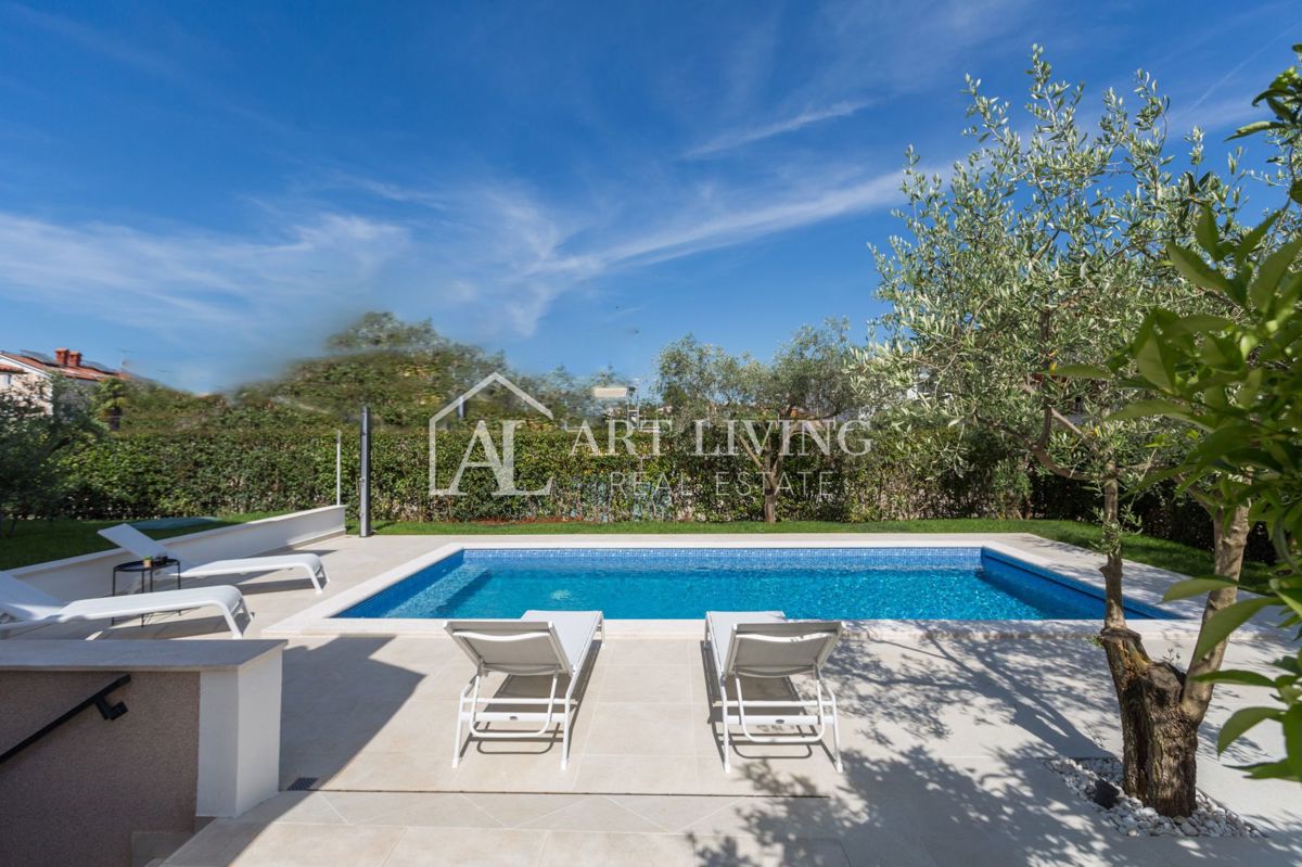 Istria, Umago - bellissima casa a schiera con piscina privata, posizione TOP