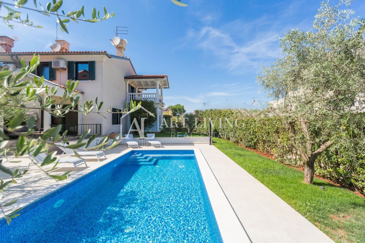 Istria, Umago - bellissima casa a schiera con piscina privata, posizione TOP