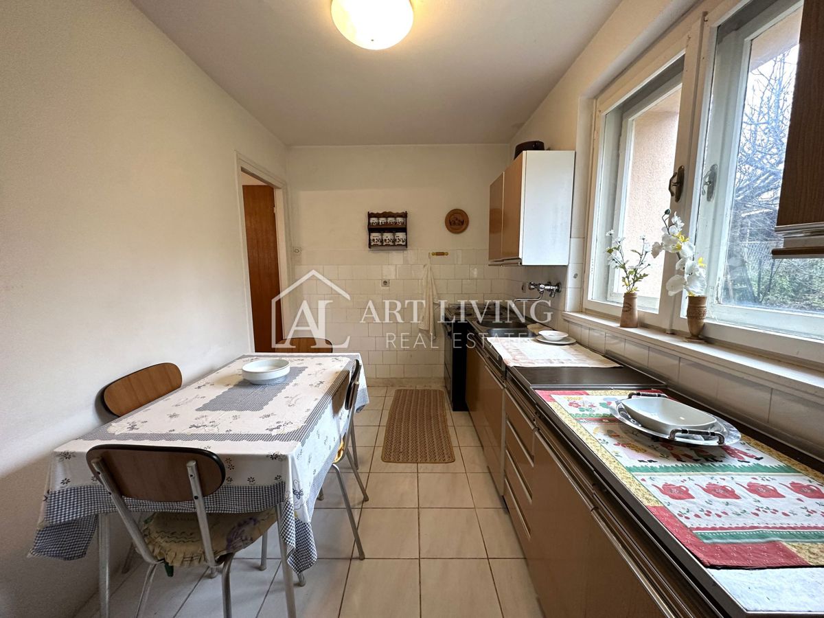 Buie, grazioso appartamento con due camere da letto, 61 m2, ottima posizione