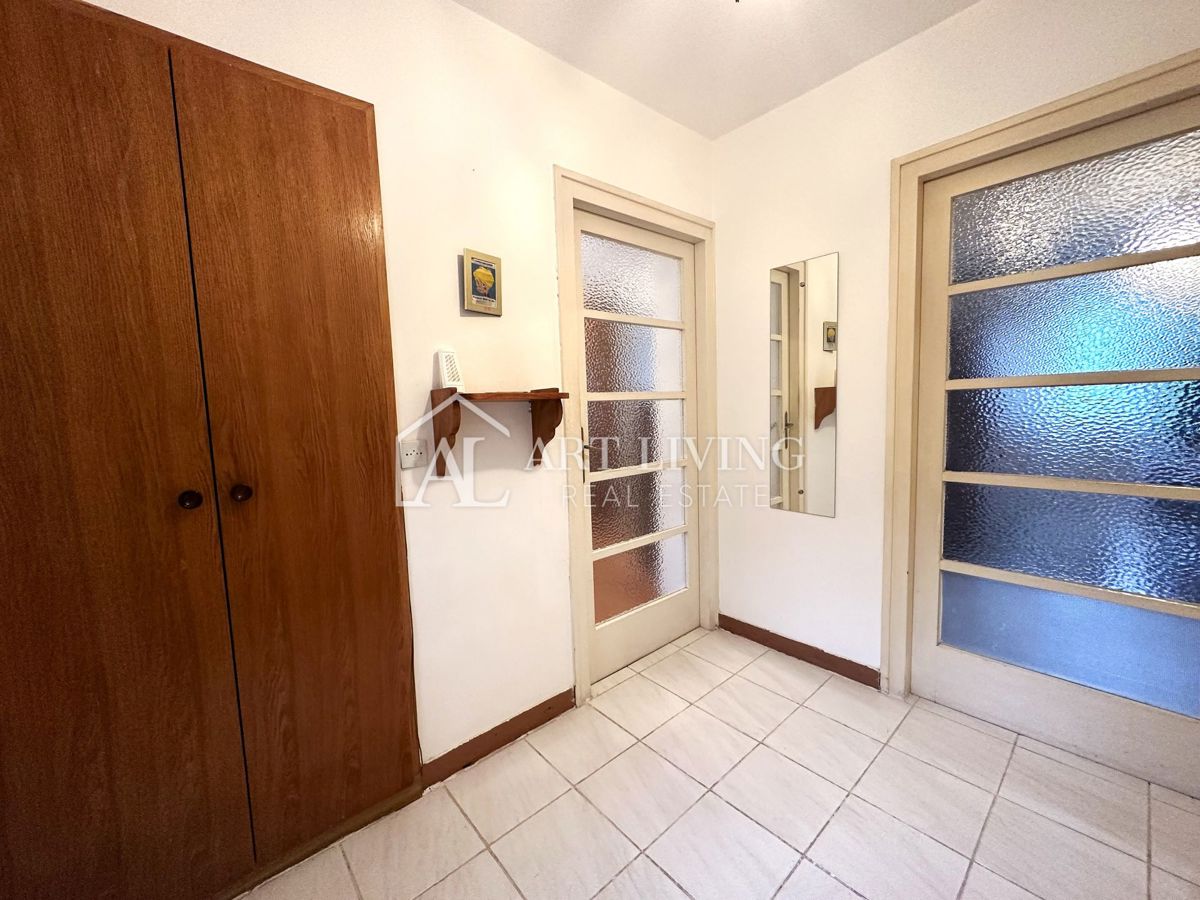 Buie, grazioso appartamento con due camere da letto, 61 m2, ottima posizione