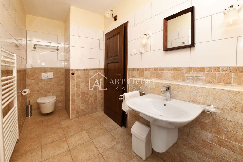 Poreč-dintorni, Villa di lusso in pietra in stile istriano con piscina