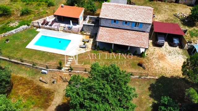 Poreč-dintorni, tenuta istriana autoctona a 10 km dal mare