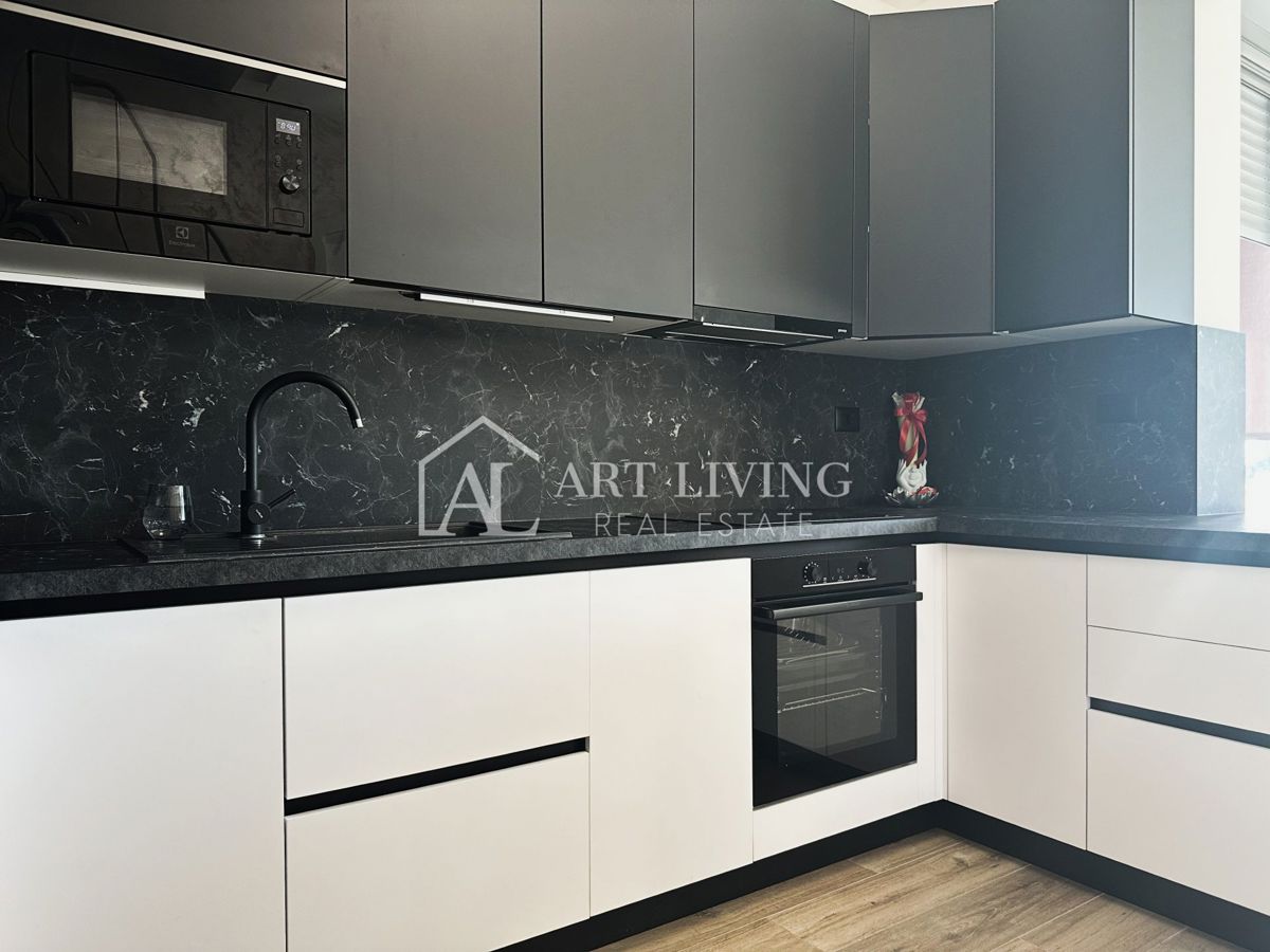 Umago, dintorni – Appartamento di lusso con galleria, 72 m², vista mare, a 300 m dalla spiaggia