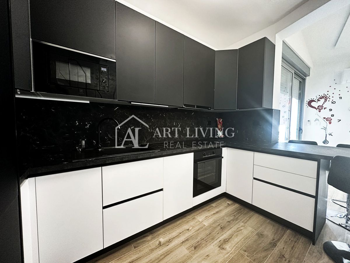 Umago, dintorni – Appartamento di lusso con galleria, 72 m², vista mare, a 300 m dalla spiaggia