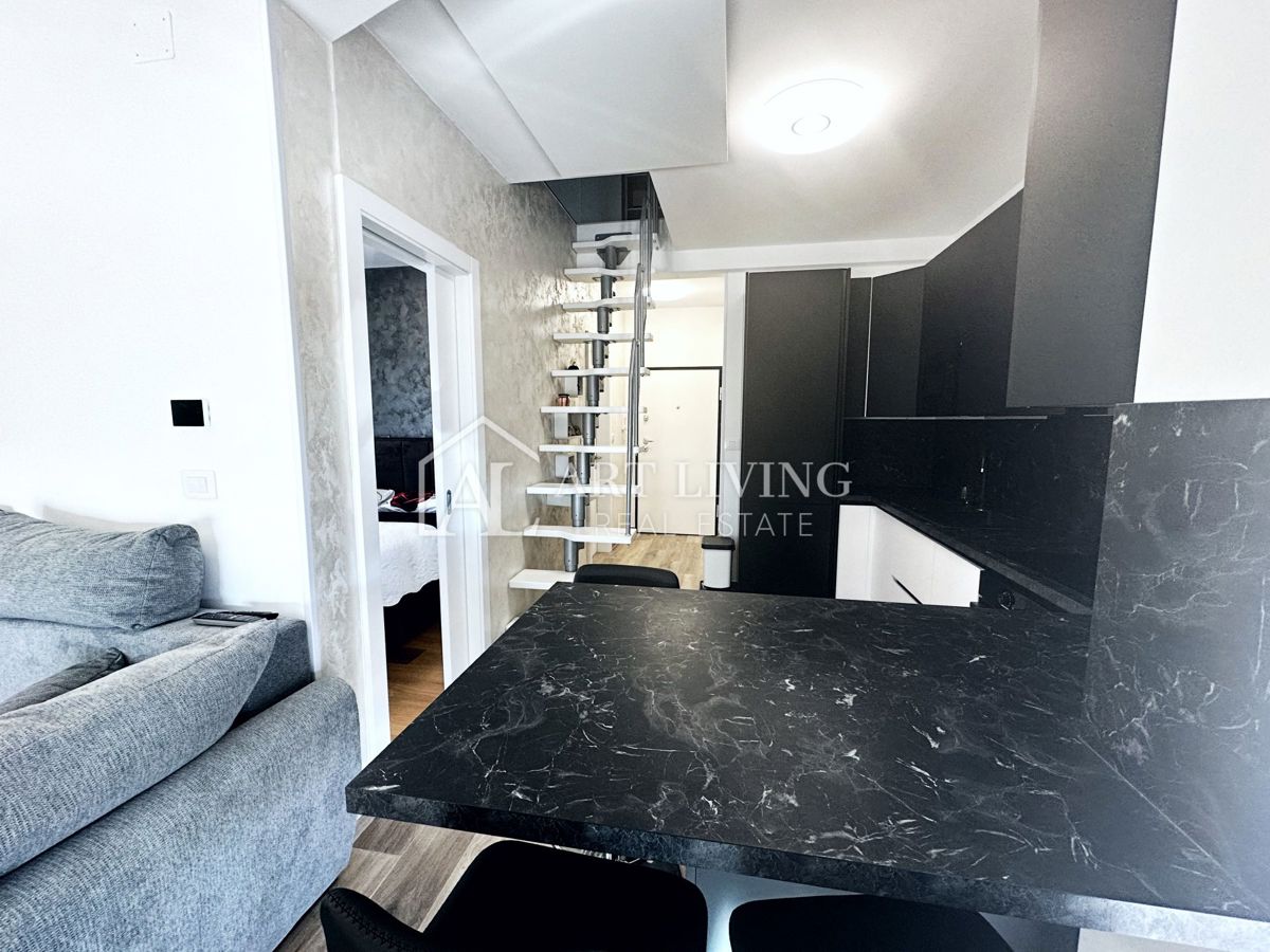 Umago, dintorni – Appartamento di lusso con galleria, 72 m², vista mare, a 300 m dalla spiaggia