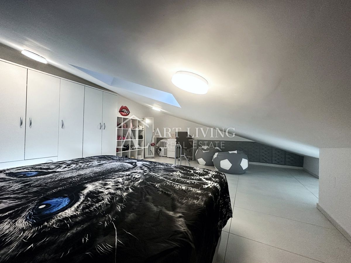 Umago, dintorni – Appartamento di lusso con galleria, 72 m², vista mare, a 300 m dalla spiaggia