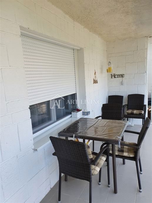 Umago – OCCASIONE, ampio appartamento di 77,19 m² vicino al centro città