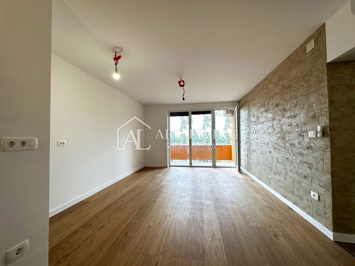 Umago, centro – appartamento bilocale completamente ristrutturato in posizione TOP