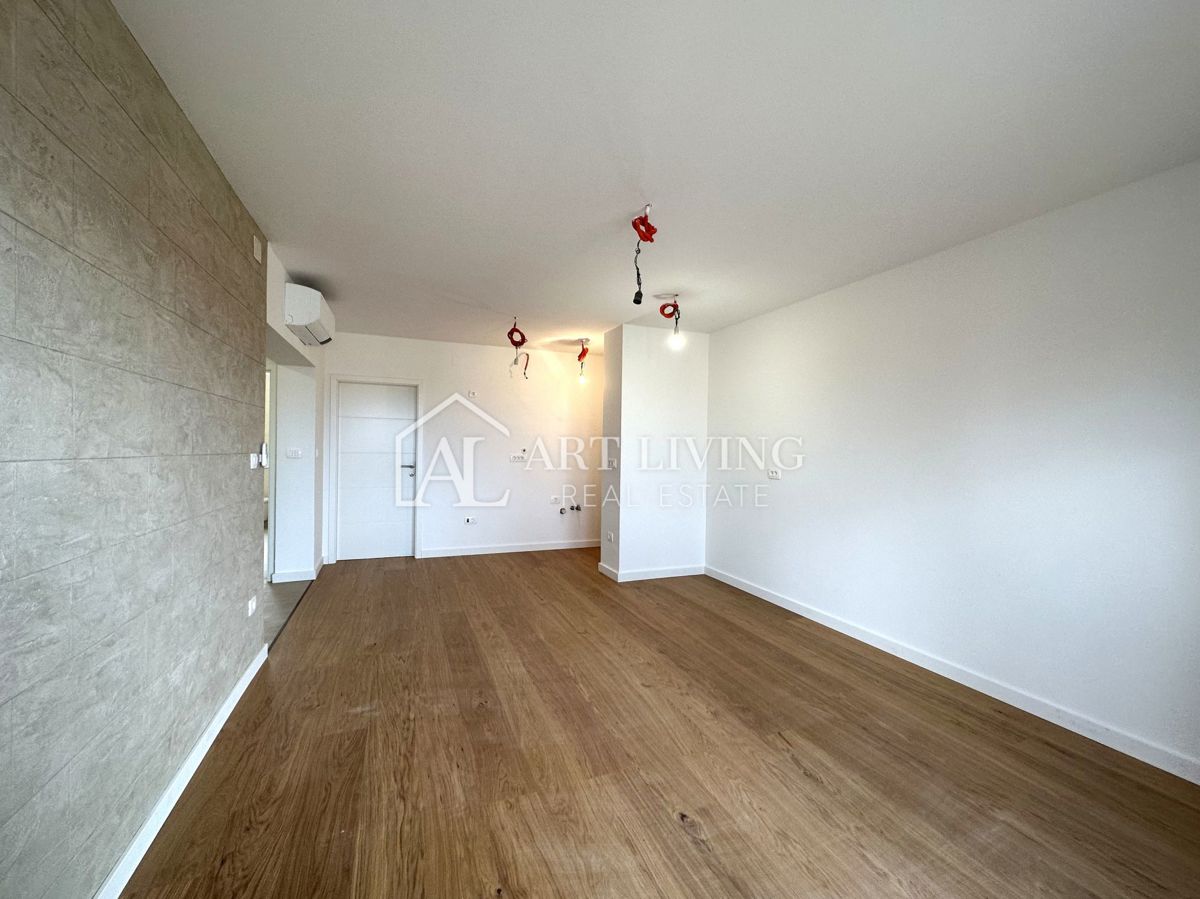 Umago, centro – appartamento bilocale completamente ristrutturato in posizione TOP