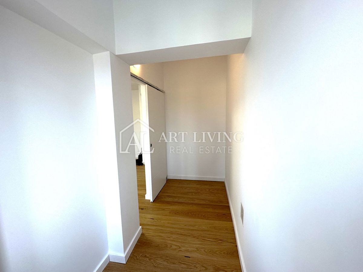 Umago, centro – appartamento bilocale completamente ristrutturato in posizione TOP