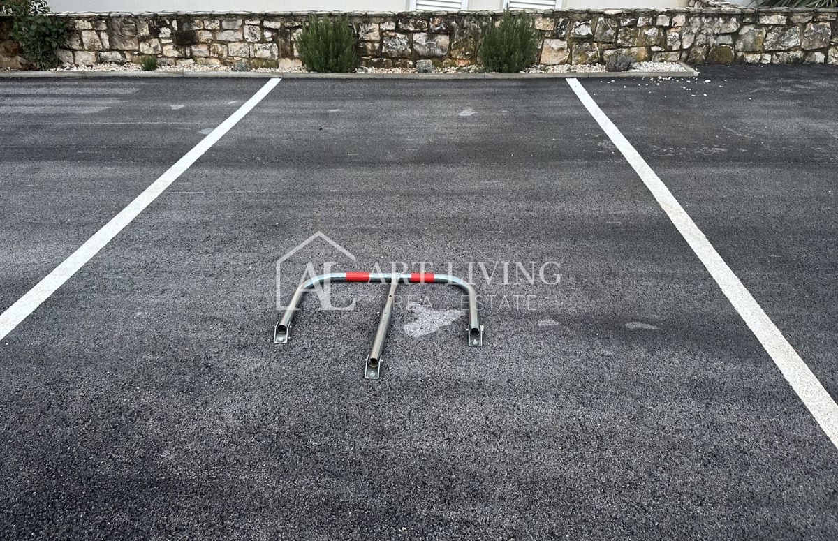 Cittanova, dintorni - grazioso appartamento con una camera da letto, 60 m2, a soli 100 m dal mare