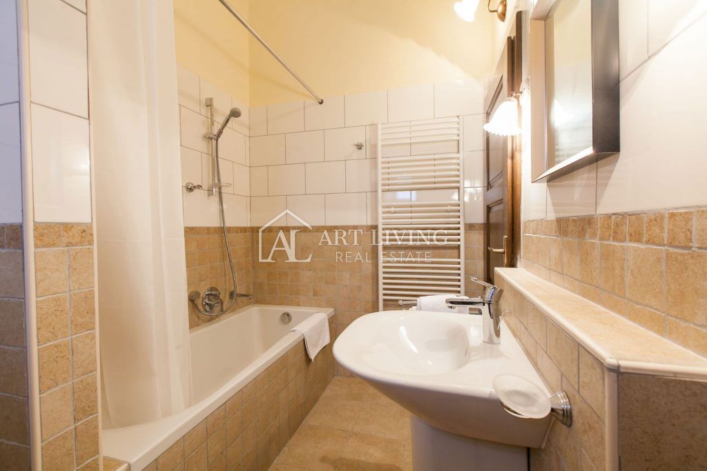 Poreč-dintorni, Villa di lusso in pietra in stile istriano con piscina