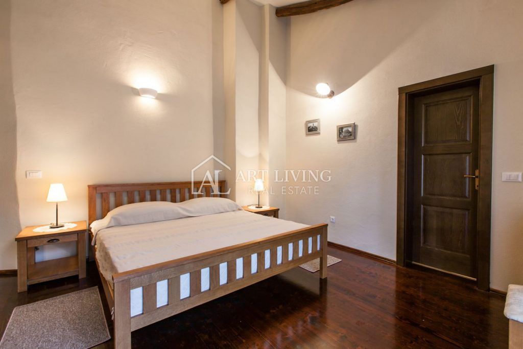 Poreč-dintorni, Villa di lusso in pietra in stile istriano con piscina