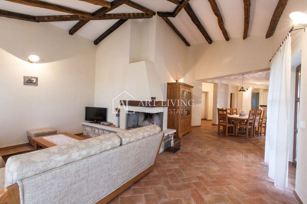 Poreč-dintorni, Villa di lusso in pietra in stile istriano con piscina