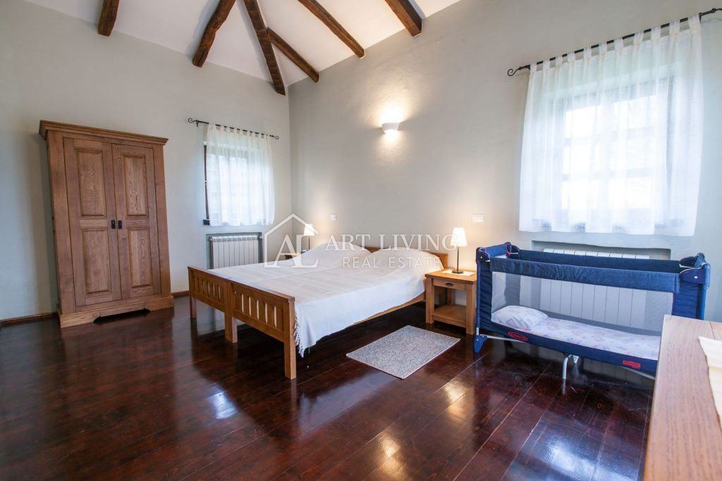 Poreč-dintorni, Villa di lusso in pietra in stile istriano con piscina