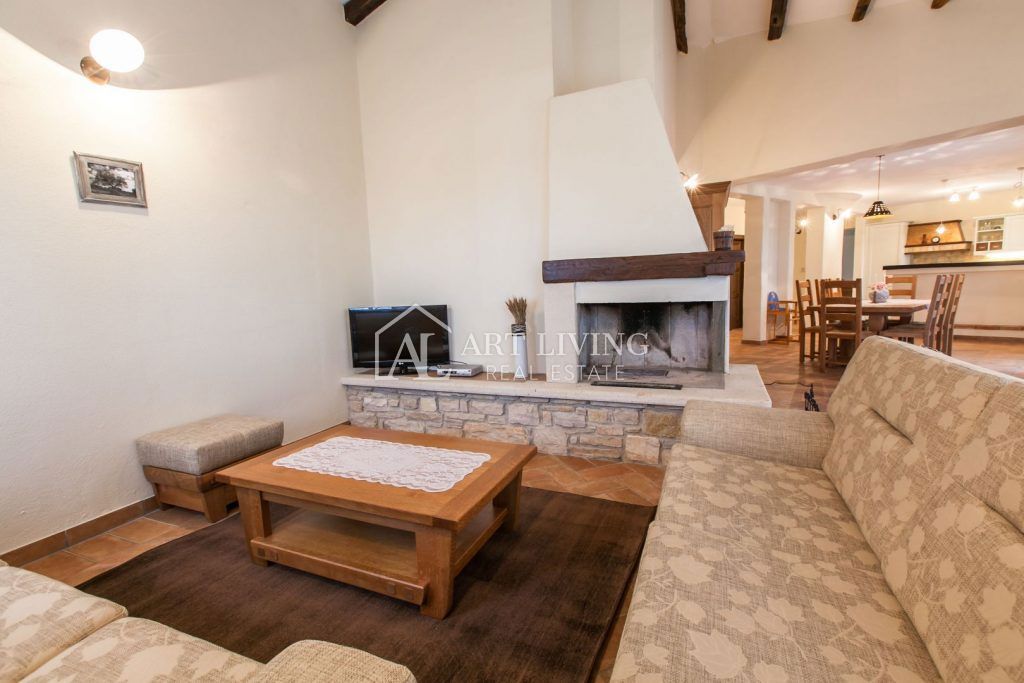 Poreč-dintorni, Villa di lusso in pietra in stile istriano con piscina