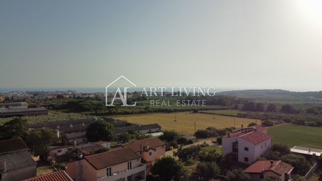 Cittanova - dintorni, attraente terreno edificabile a 1,5 km dalla città e dal mare.