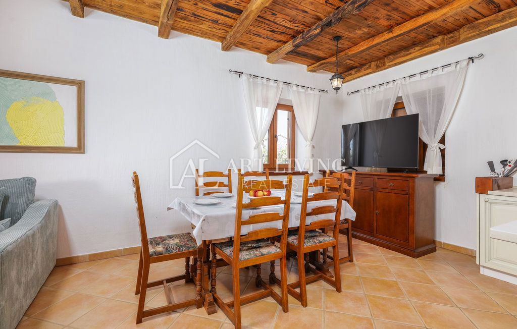 Dignano-dintorni, Villa in pietra con piscina nel cuore dell'Istria