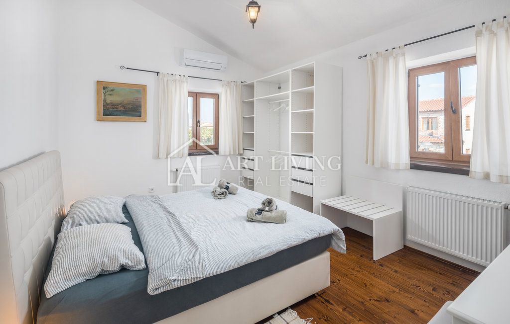 Dignano-dintorni, Villa in pietra con piscina nel cuore dell'Istria