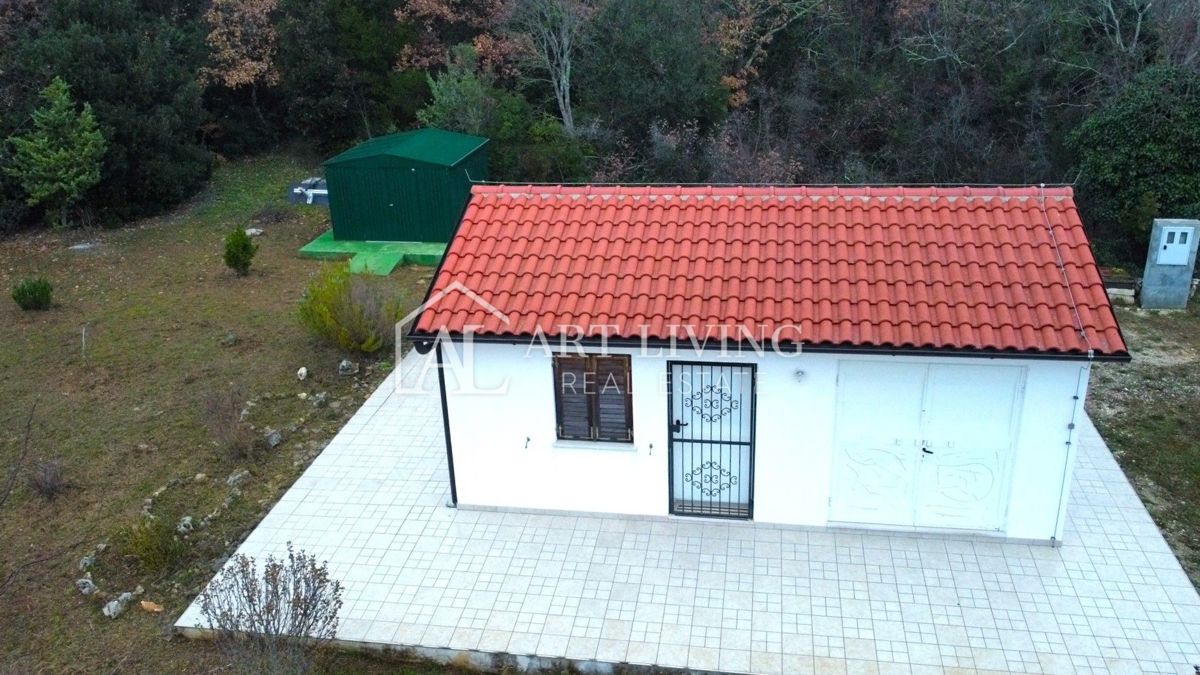 Istria, Rovigno, dintorni - una casa affascinante con un grande terreno